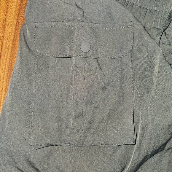 4 For $50 🎃 Gray Cargo Drawstring Skort Womens Size Medium - Picture 2 of 7